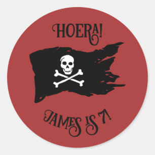 Redonda Pegatina de pirata "¡Hurra!" Rojo oscuro con bande