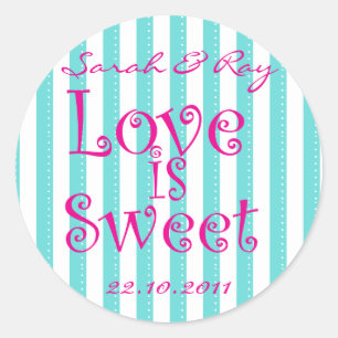 Redonda Pegatina "el amor es dulce" azul y fucsia