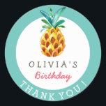 Redonda Pineapple Luau Tropical Birthday Gracias Pegatina<br><div class="desc">Piña de acuarela tropical con texto de personalizable.</div>