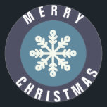 Redonda Snowflake Diseño Pegatina de Navidad<br><div class="desc">Diseño de copos de nieve con un saludo de Navidad de Feliz en blanco. Excelente para envolver regalos,  sellar sobres,  adjuntar etiquetas a un paquete o poner en tus hijos bolsas de almuerzo!!</div>
