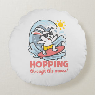 Redondo Cojín infantil con conejito surfero kawaii