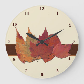 Redondo Grande Hojas de otoño en el reloj de marfil