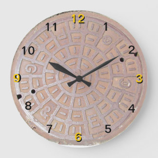 Redondo Grande Reloj - Cubierta de alcantarillado