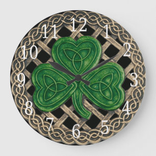 Redondo Grande Shamrock negro y nudos celtas alrededor del reloj
