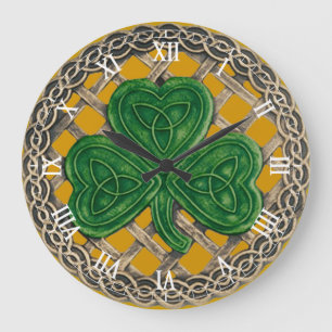 Redondo Grande Shamrock y nudos celtas dorados reloj numérico rom