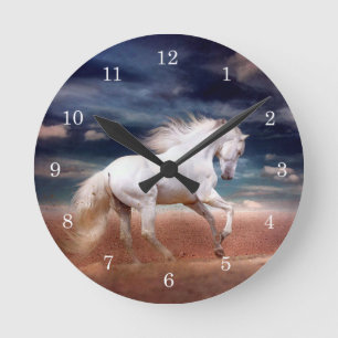 Redondo Mediano Caballo blanco que corre alrededor del reloj de