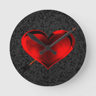 Redondo Mediano Corazón sobre reloj de vidrio manchado negro