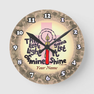Redondo Mediano Este pequeño reloj cristiano ligero