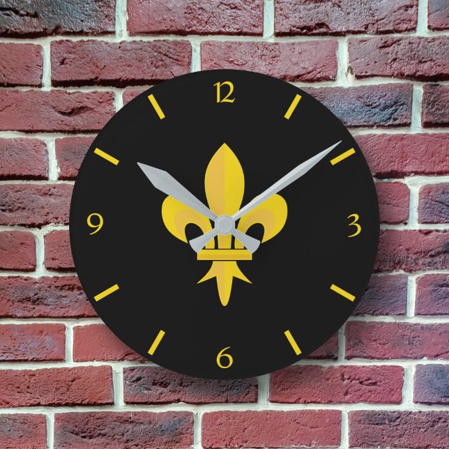 Redondo Mediano Fleur de Oro de Lis en Reloj Negro (Gold Fleur de Lis on Black Clock)