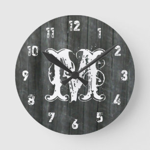 Redondo Mediano La madera resistida del granero inspiró el reloj
