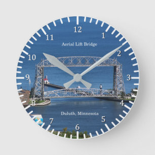Redondo Mediano Reloj aéreo del puente de elevación de Duluth