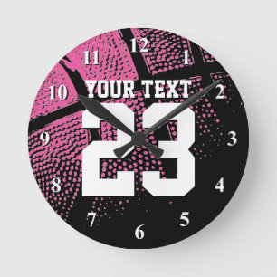 Redondo Mediano Reloj de baloncesto rosa con número de camiseta de