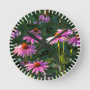 Redondo Mediano Reloj de daisies rosados