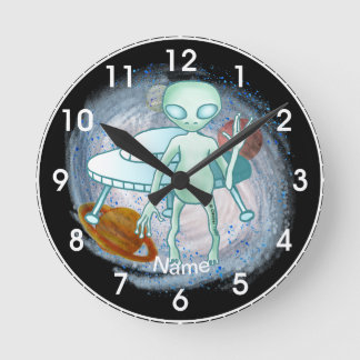 Redondo Mediano Reloj de invasor alienígena