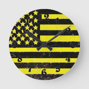 Redondo Mediano Reloj de la bandera de Estados Unidos negro amaril