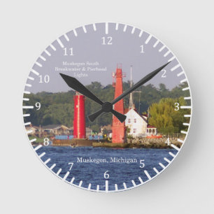 Redondo Mediano Reloj de Muskegon South Entrance Luces