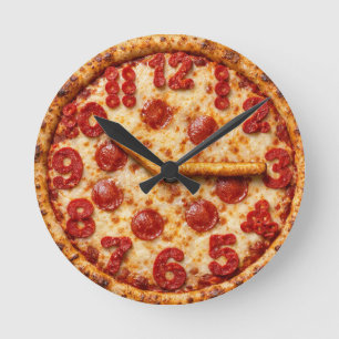 Redondo Mediano Reloj de Pizza con Pepperoni – Arte Alimentario Fo