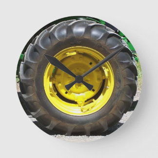 Redondo Mediano Reloj de rueda del tractor