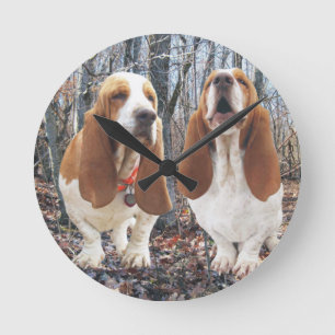 Redondo Mediano Reloj del arbolado del grito Basset Hound