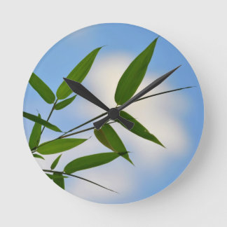 Redondo Mediano Reloj del cielo azul y el bambú