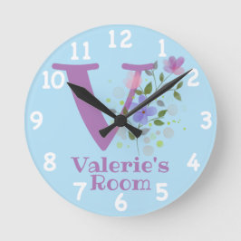 Redondo Mediano Reloj en un diseño floral con nombre e inicial