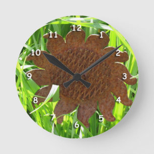 Redondo Mediano Reloj - Girasol de hierro en hierba