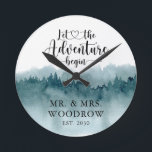 Redondo Mediano Reloj Grande de Bodas Personalizado Rústico para R<br><div class="desc">Un bosque acuarela rústico que deja que la aventura comience,  reloj de pared de boda con nombre de casados y fecha de establecimiento de la fecha de boda.</div>