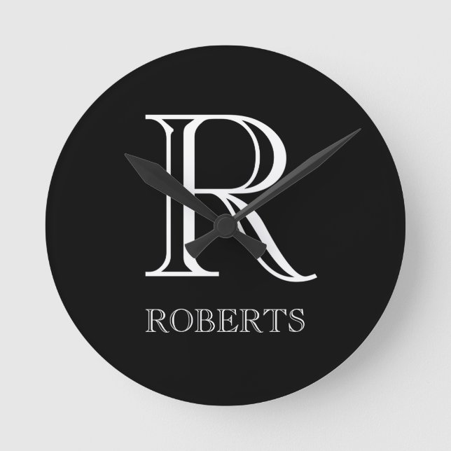 Redondo Mediano Reloj personalizado con inicial y apellido (Anverso)