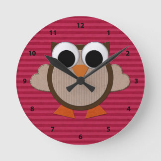 Redondo Mediano Reloj retro lindo de la raya del rosa del búho