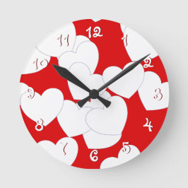 Redondo Mediano Reloj rojo con grandes corazones de amor blancos