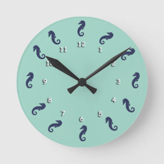 Redondo Mediano Reloj - Seahorses con los números blancos