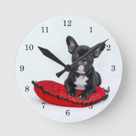 Redondo Mediano Rescate al reloj de la ronda de perros del Bulldog