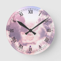 Valle en el reloj de nubes