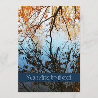 Reflexiones de árbol de otoño invitaciones de matr