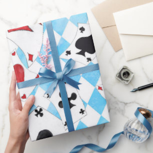 Regalo Alicia en papel de envolvimiento lindo en el país 