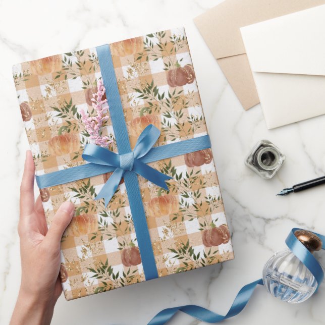 Regalo Calabazas sobre papel de envolvimiento de verifica (Regalar)