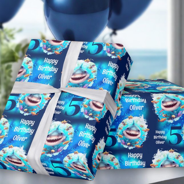 Regalo Cute Shark Boy Nombre de cumpleaños Texto Papel de (Cute Shark Boy Birthday Text Wrapping Paper)
