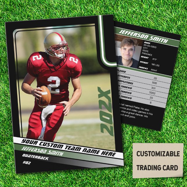 Regalo de Personalizado de tarjetas de intercambio (American Football Player Trading Card in Black with Custom Team and Player Name with Green Stripes)
