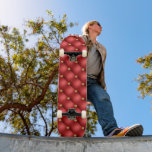 Regalo de skateboard de oro de diamantes rojos de<br><div class="desc">Regalo personalizado de oro rojo de cuero de diamante dorado dorado - o elige / agrega tu texto favorito - nombre - haz tu regalo especial - cambia el tamaño y mueve o elimina y agrega texto / elementos con la herramienta Personalización. Elige tu fuente / tamaño / color favorito!...</div>