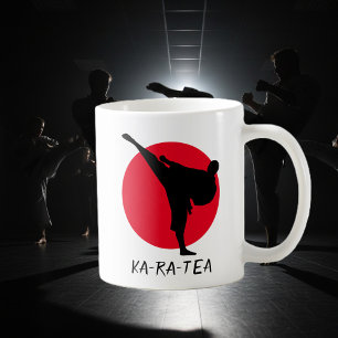 Regalo divertido de la taza de café del karate de