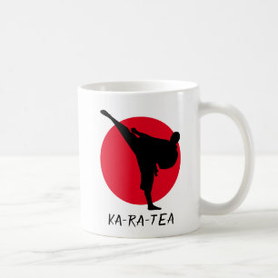 Regalo divertido de la taza de café del karate de