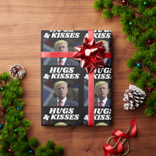 REGALO DONALD TRUMP NAVIDADES BESÓ PAPEL DE RAPAS