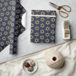 Regalo Feliz feriado de Hanukkah Chanukah Papel de ajuste<br><div class="desc">En este diseño se incorpora un diseño de Relieve metalizado de oro simulado falso.Puede encontrar elementos de coordinación adicionales en nuestra colección "Happy Hanukkah Chanukah".</div>