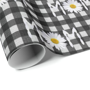 Regalo Mamá Daisy Sobre El Papel De Envoltura De Gingham