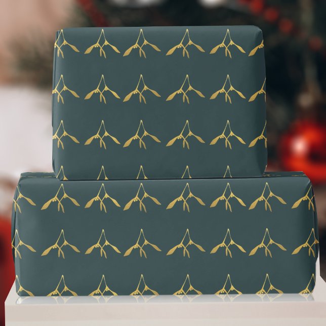 Regalo Papel de ajuste de patrón Mistletoverde y dorado (Festive green and gold mistletoe pattern wrapping paper just for you)