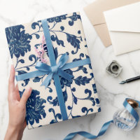 Papel de envolvimiento con motivos florales azules