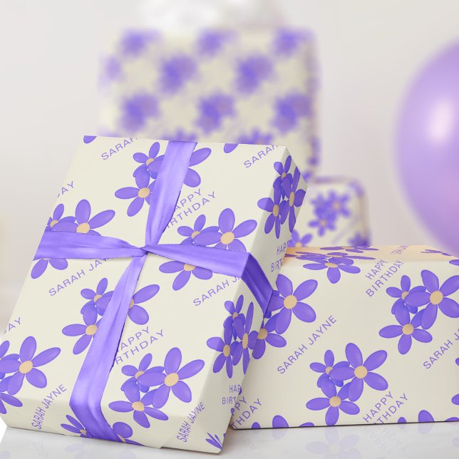 Regalo Papel de envolvimiento morado de crema floral (A cute purple floral birthday wrapping paper. Just add your name!)