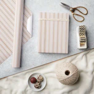 Regalo Rollo de papel de envolvimiento de franjas beige e