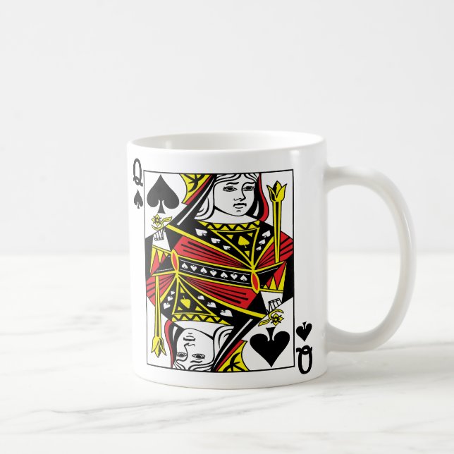 Reina de la taza de las espadas (Derecha)