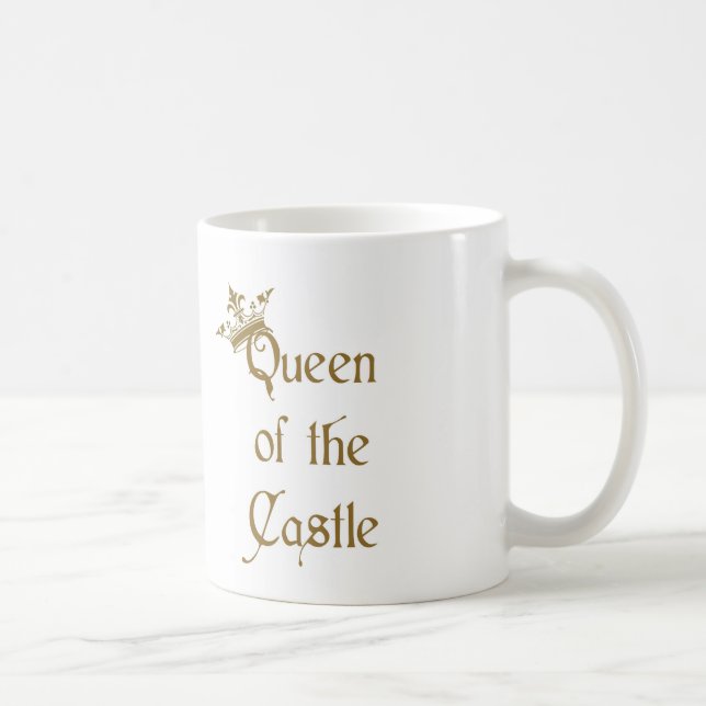 Reina de la taza del día de madre del castillo (Derecha)
